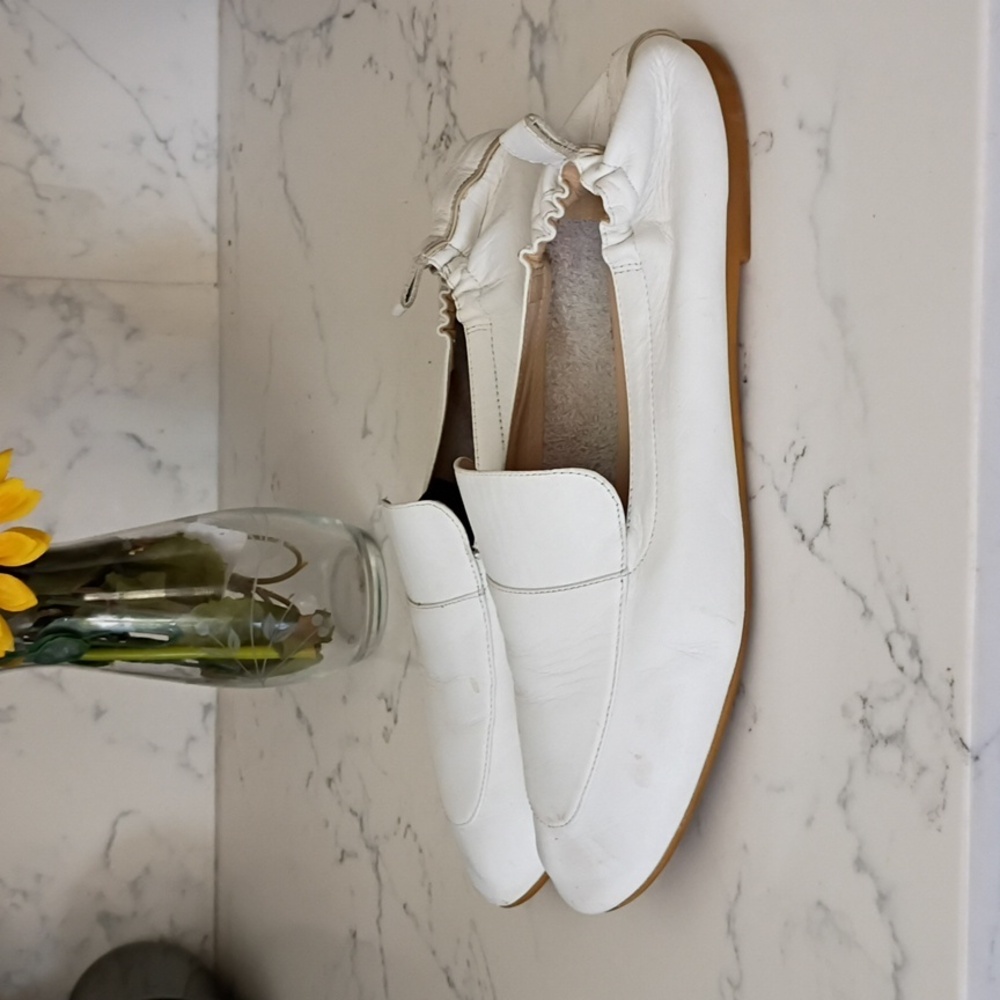 Everlane White Leather Slip-On Loafers
